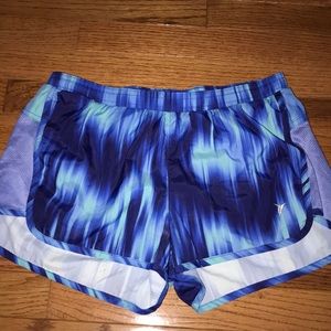 Old Navy active shorts size small